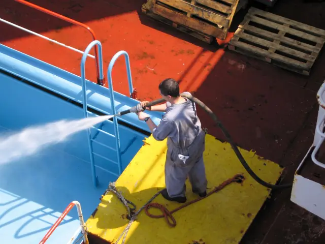 Pool area cleaning — Spraydaddys decks & patios