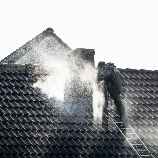 Roof Cleaning service by Spraydaddys